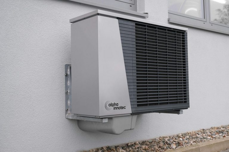 Heat Pump Grants in Rugby, Warwickshire